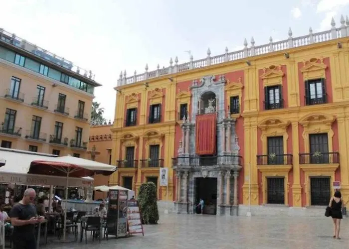 Spacious Near The Cathedral